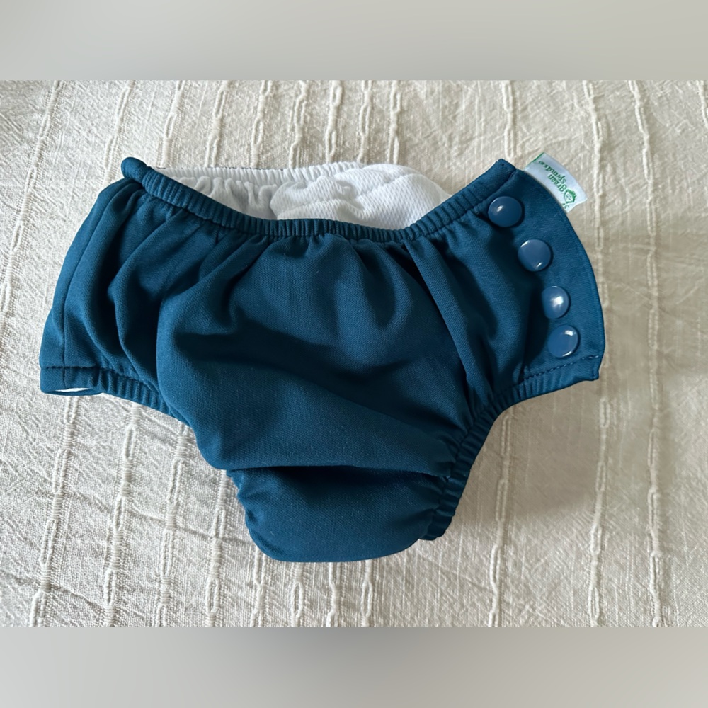Green sprouts baby trunks